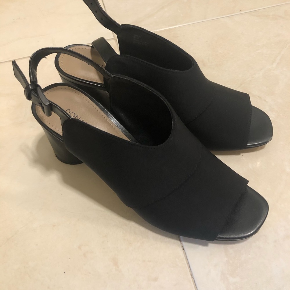 Donald pliner heels